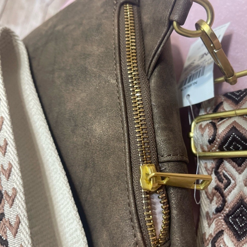 Style & Co. Brown Crossbody Bag with Patterned Strap NWOT Retails $69 - Picture 3 of 11